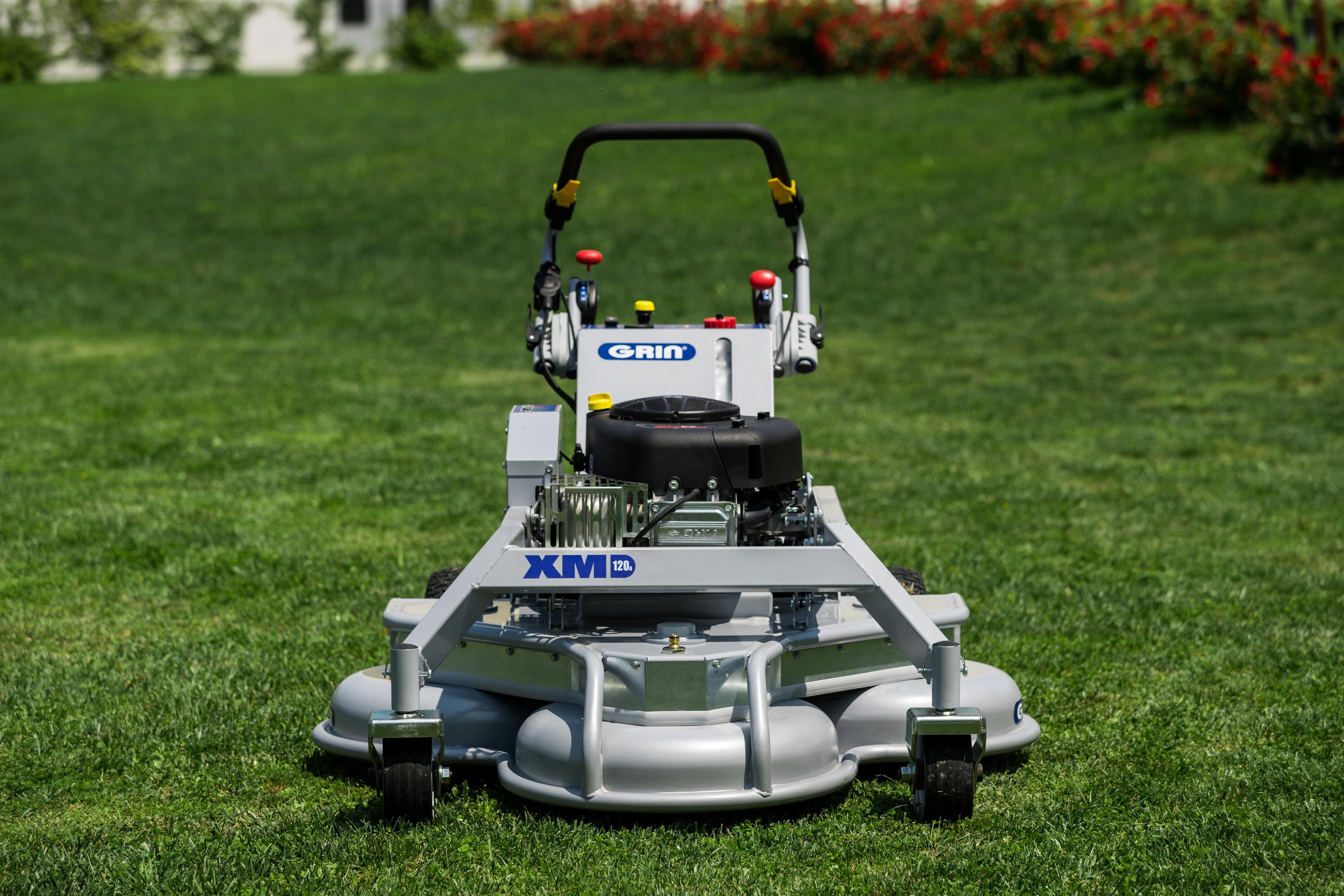 GRIN ZERO TURN-Tondeuse XM120A avec plateau de coupe 120cm GRIN MAXI-3, B&S 4175EX