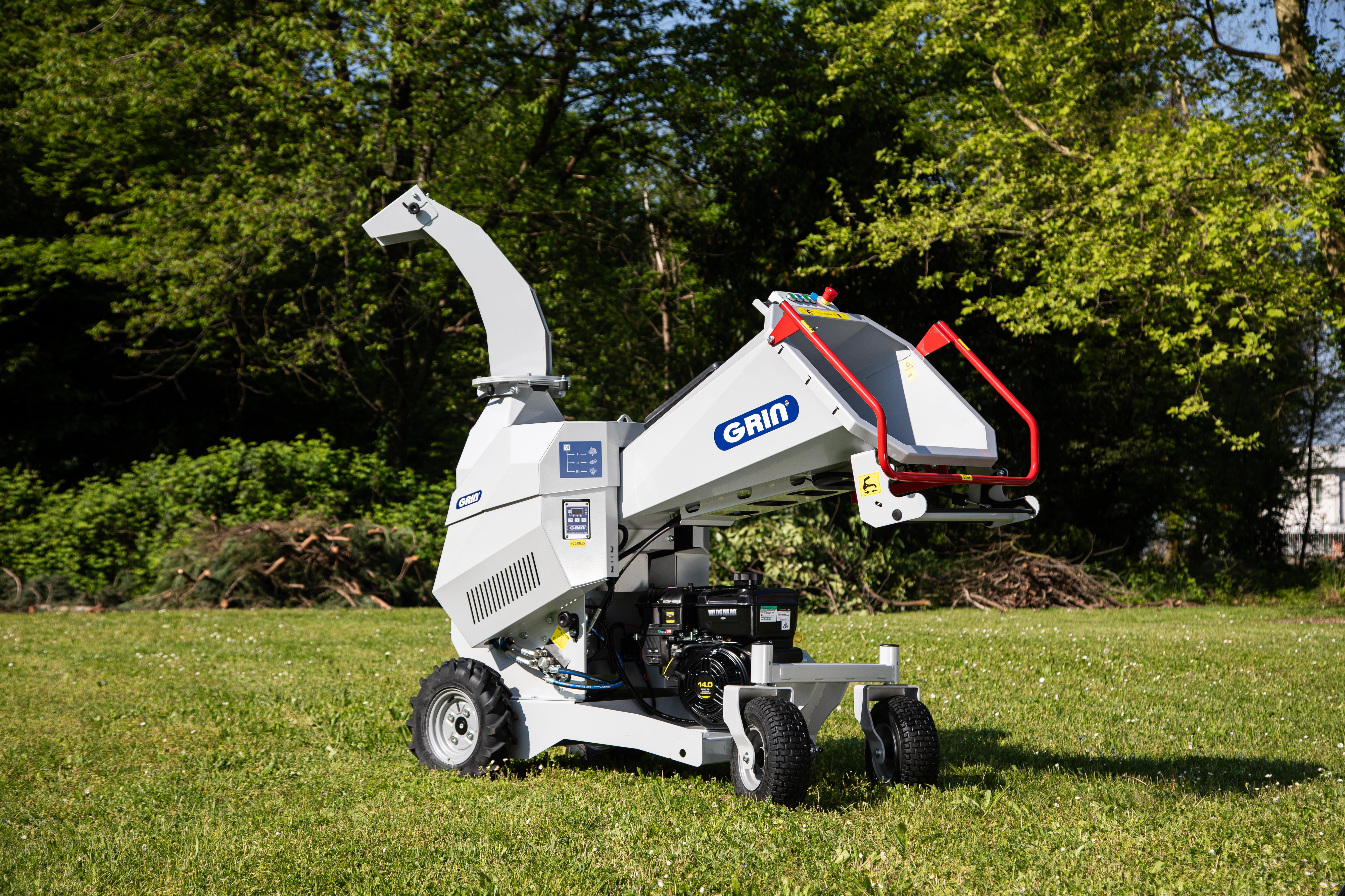 GRIN Broyeur de branches BIOCH100 DRIVE, Ø des branches -10cm, B&S Vanguard 14CV