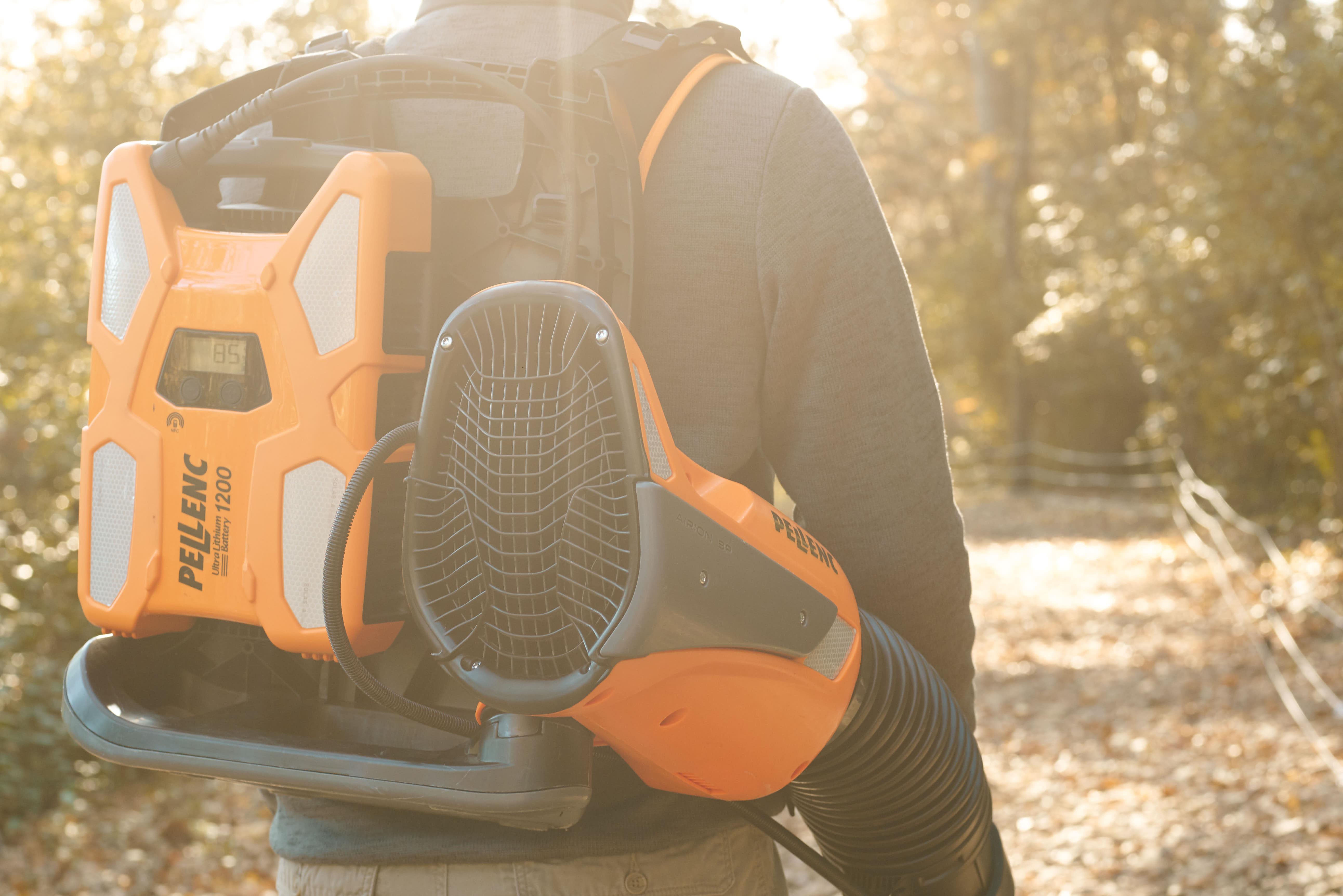 PELLENC Souffleur à dos à batterie AIRION BACKPACK