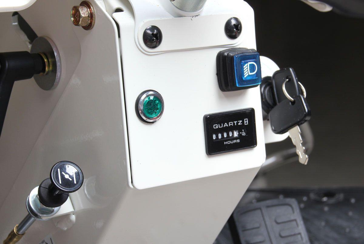 OREC RM902 Faucheuse-débroussailleuse autoportée, tout-terrain 88cm, B&S Vanguard