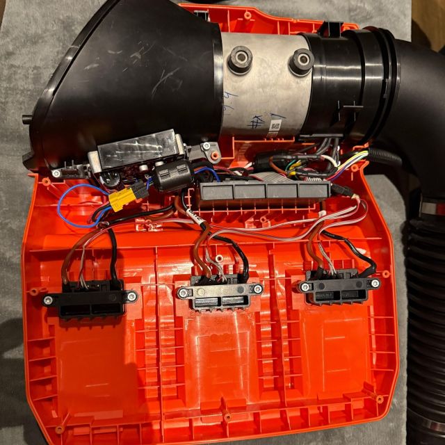 8b0338689dcfedcf0b1137de198748c0